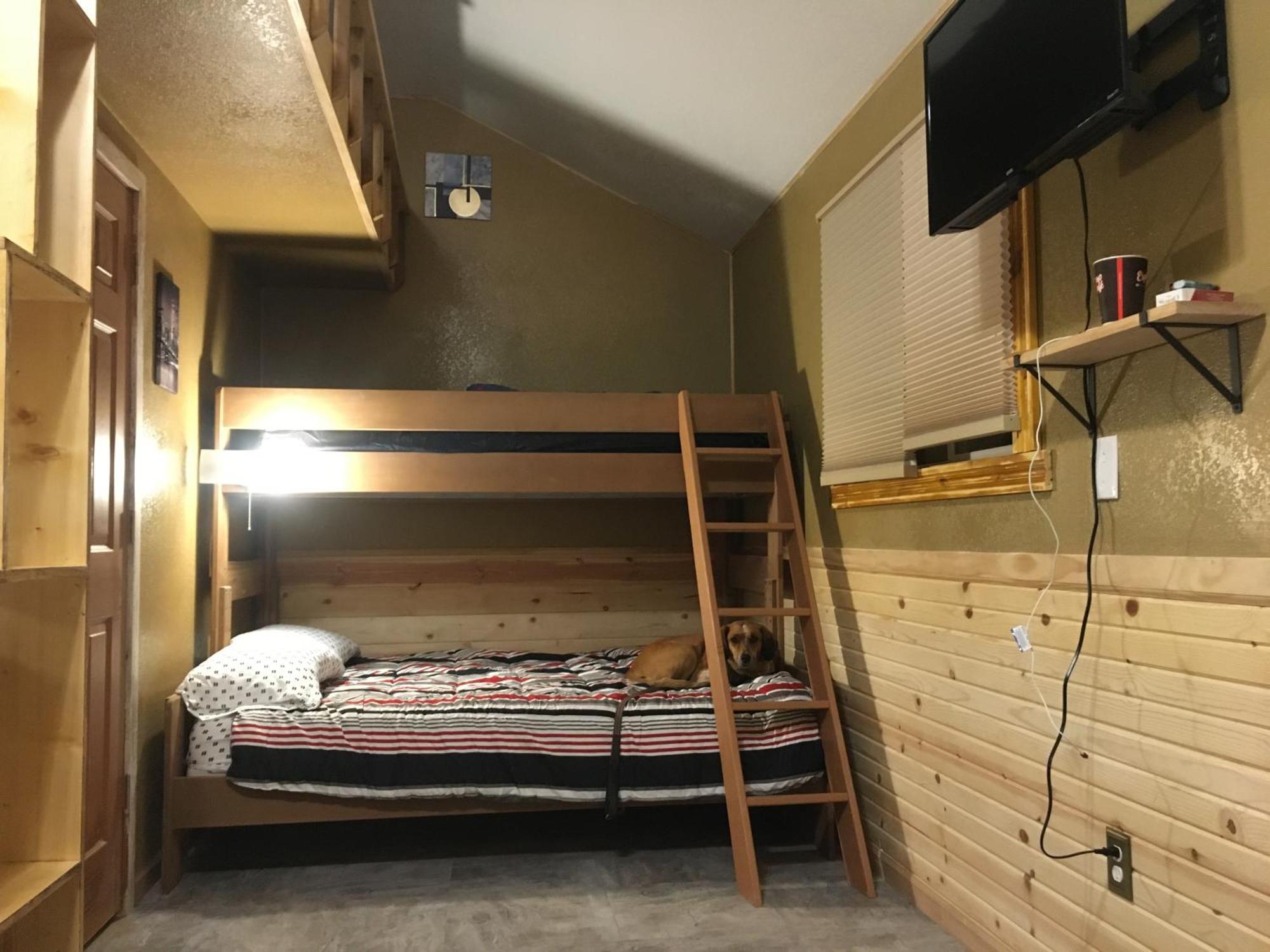New Cabin 1 Car Rental Available Custer Dış mekan fotoğraf